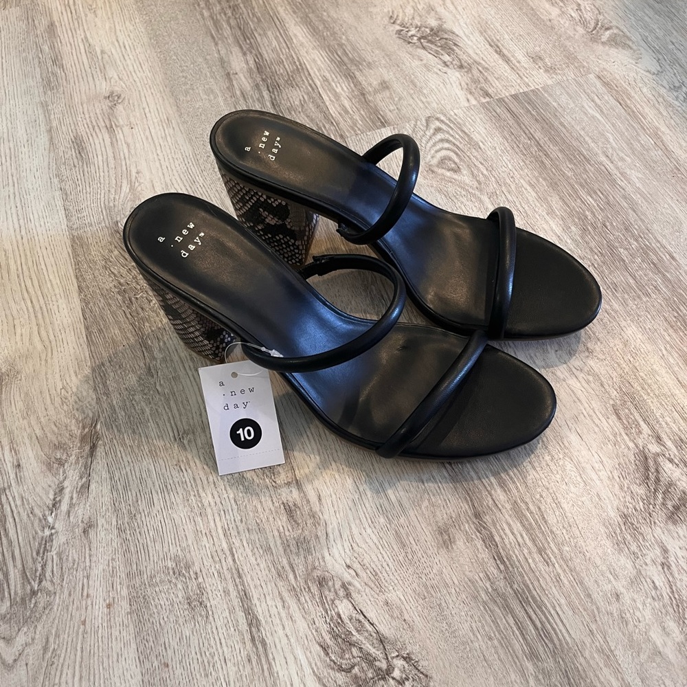 SALE ‼️ A New Day Black Two Strap Snakeskin Chunky Heel Sandals - Picture 3 of 7